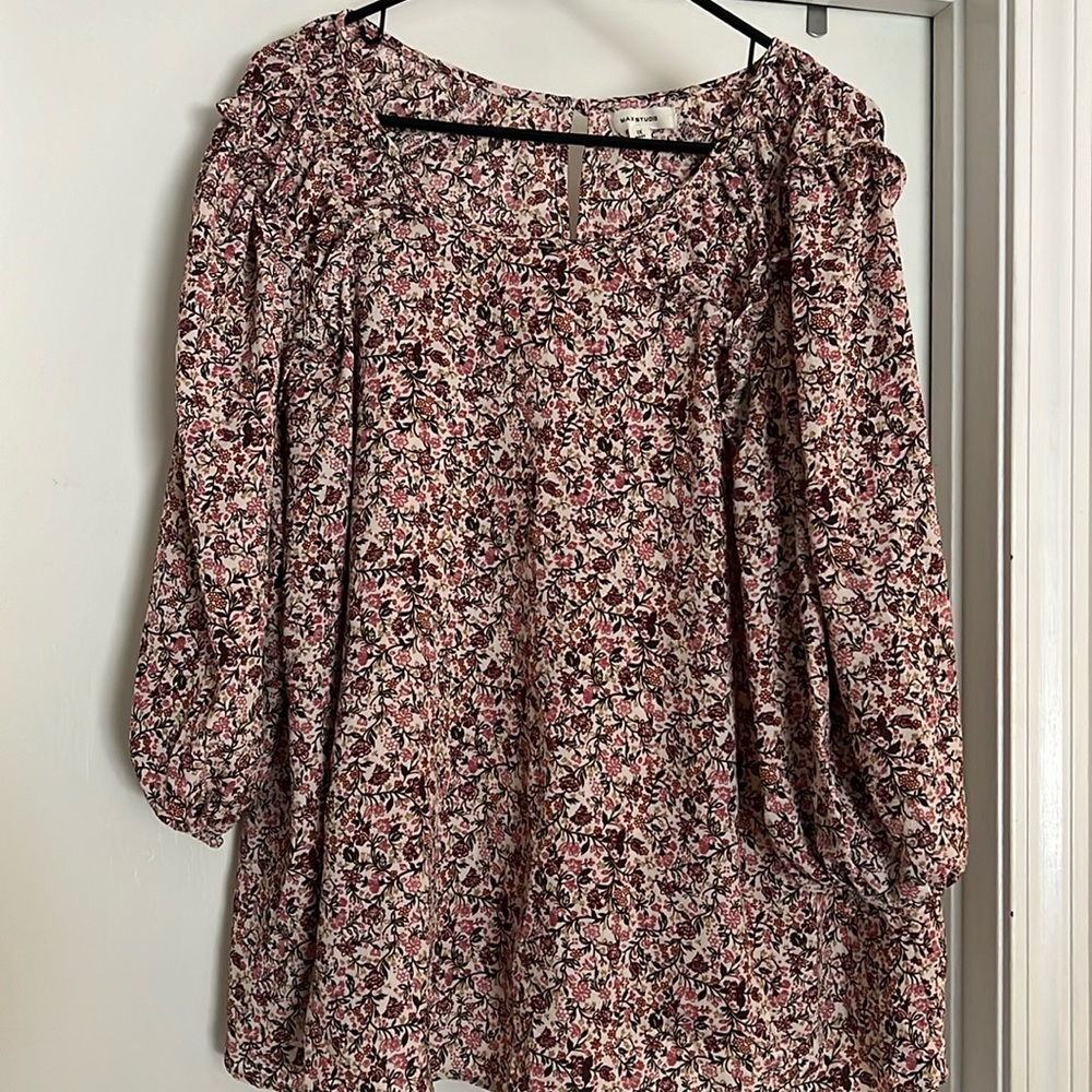 Max Studio floral blouse size 1X